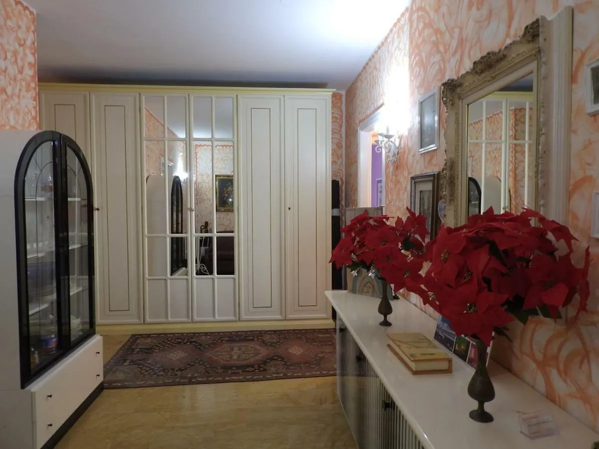 فندق مبيت وإفطار B&B Alla Stazione Di بادوفا